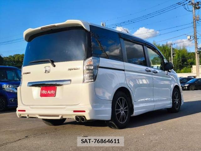 Honda e 2013-12 8378731-12