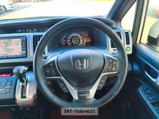 Honda e 2013-12 8378731-18