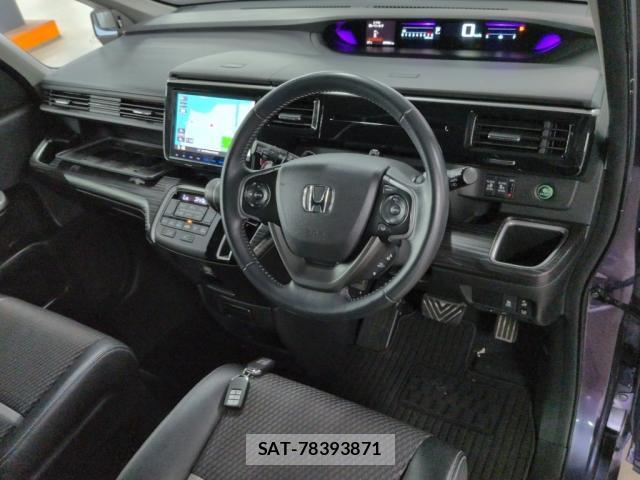 Honda e 2017-09 8378835-2
