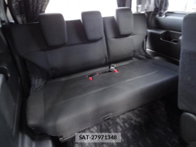 Honda e 2013-07 8379468-11