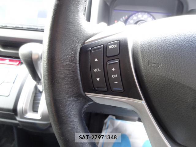 Honda e 2013-07 8379468-14