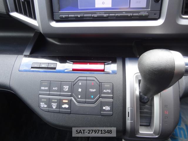 Honda e 2013-07 8379468-17