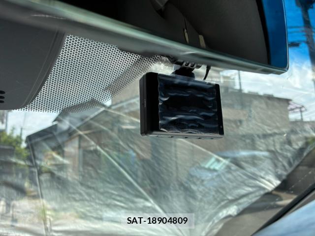Honda e 2015-04 8379869-14