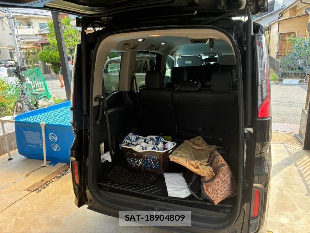 Honda e 2015-04 8379869-2