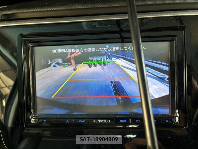 Honda e 2015-04 8379869-7