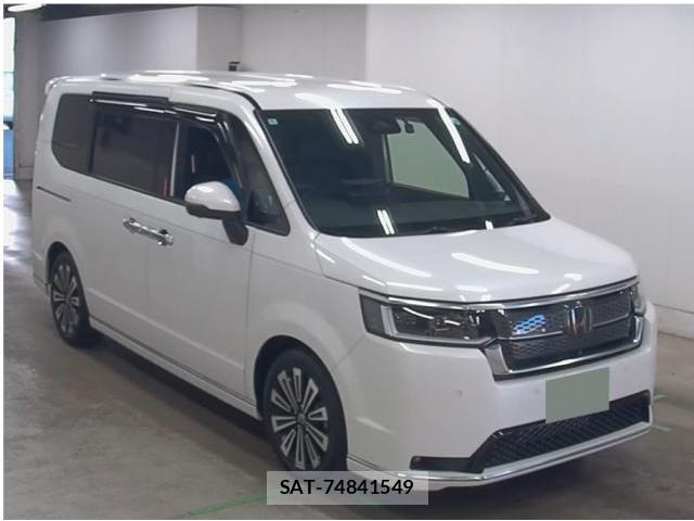 Honda e 2024-06 8379999-0