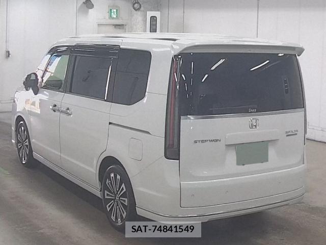 Honda e 2024-06 8379999-1