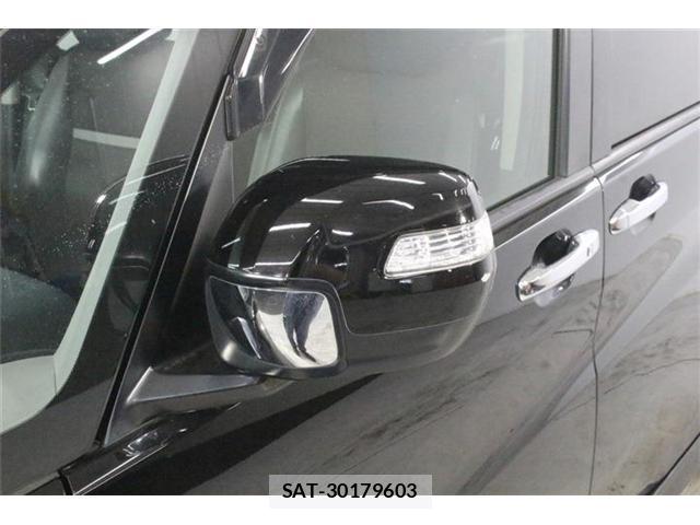Honda e 2017-10 8380075-14