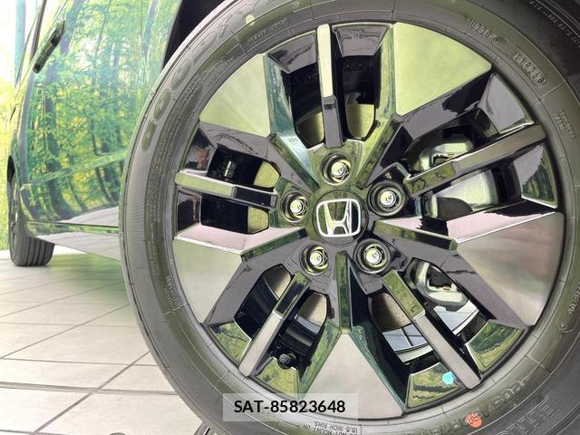 Honda e 2026-07 8379405-13