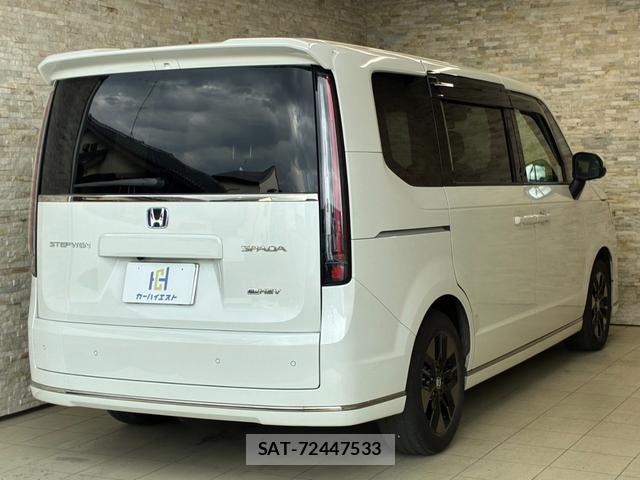 Honda e 2022-12 8379521-3