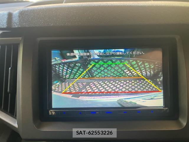 Honda e 2009-10 8379829-16