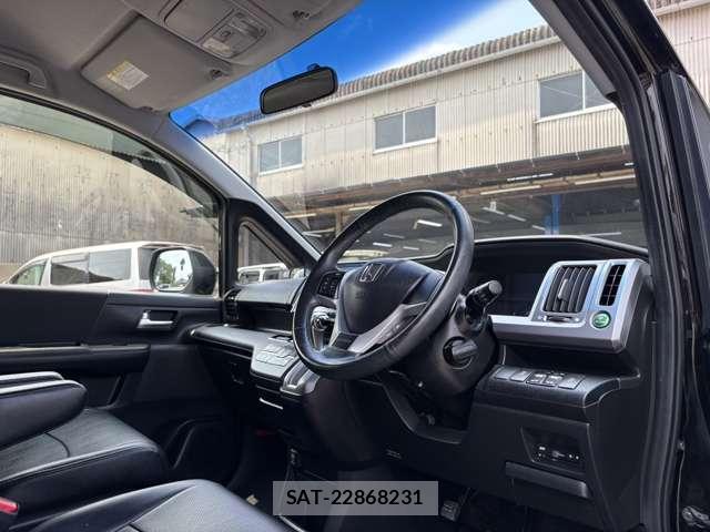 Honda e 2013-11 8380021-6