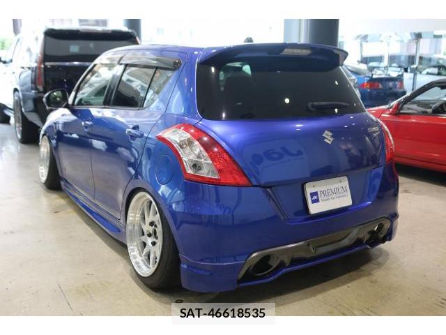 Suzuki SWIFT 2013-10 8379947-12