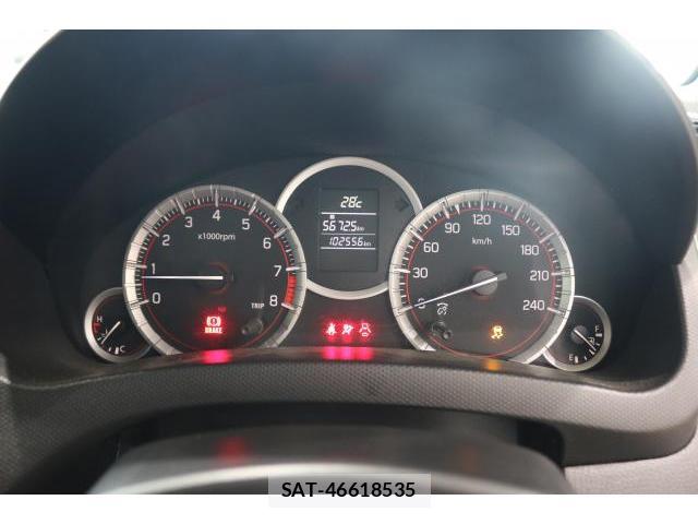 Suzuki SWIFT 2013-10 8379947-17