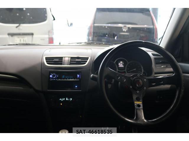 Suzuki SWIFT 2013-10 8379947-2