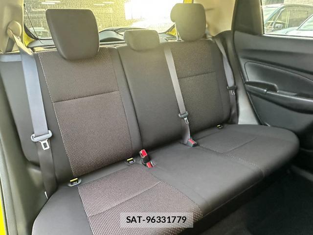 Suzuki SWIFT 2018-01 8380135-15