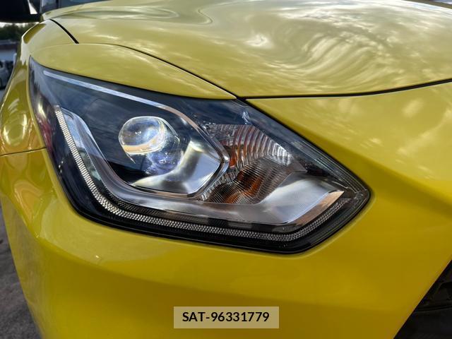 Suzuki SWIFT 2018-01 8380135-16