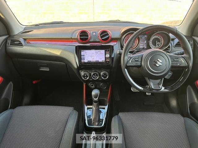 Suzuki SWIFT 2018-01 8380135-5
