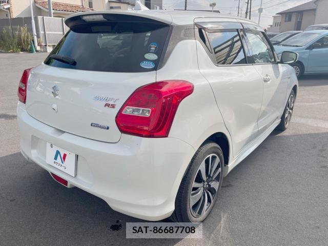 Suzuki SWIFT 2017-10 8378605-16