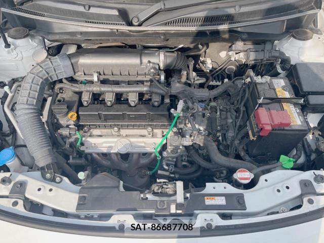 Suzuki SWIFT 2017-10 8378605-17