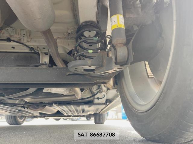 Suzuki SWIFT 2017-10 8378605-19