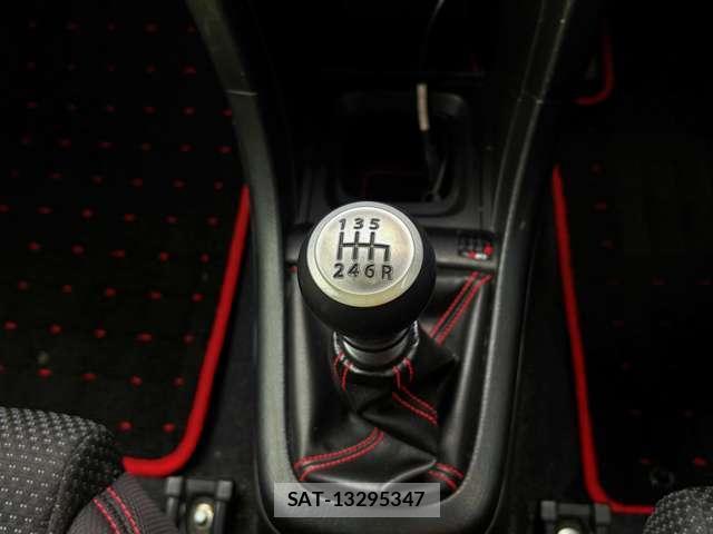 Suzuki SWIFT 2012-08 8379306-5