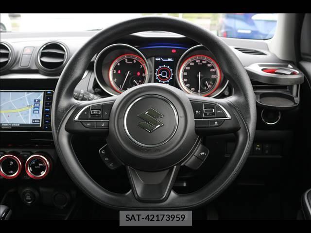 Suzuki SWIFT 2023-05 8379499-9