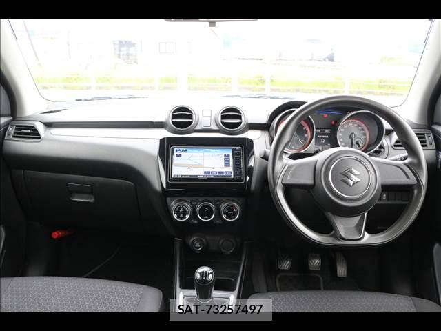 Suzuki SWIFT 2019-04 8379501-2