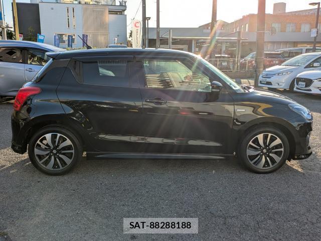 Suzuki SWIFT 2017-04 8379871-3
