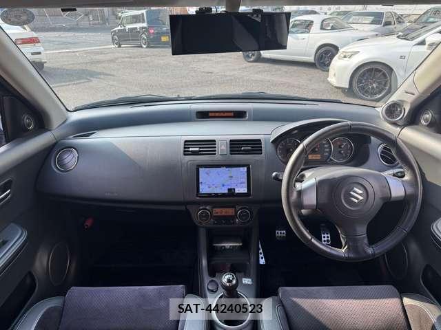 Suzuki SWIFT 2009-04 8380208-2