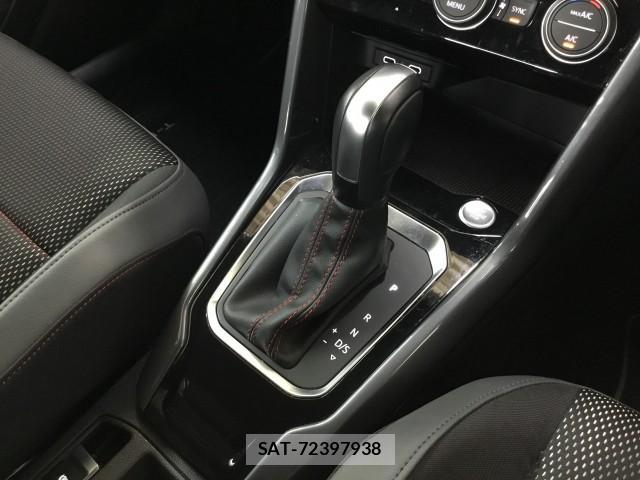 VolksWagen T-ROC 2021-08 8379550-15