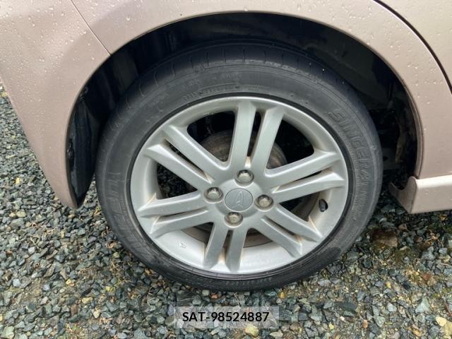 Daihatsu TANTO EXE 2010-06 8378994-5