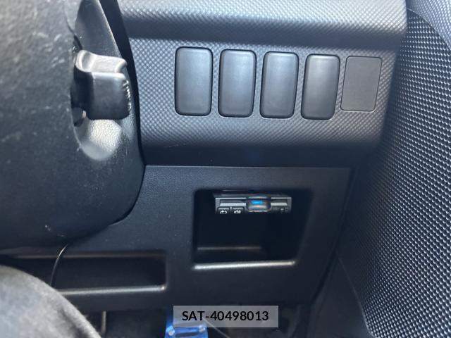 Daihatsu TANTO EXE 2010-02 8379870-13