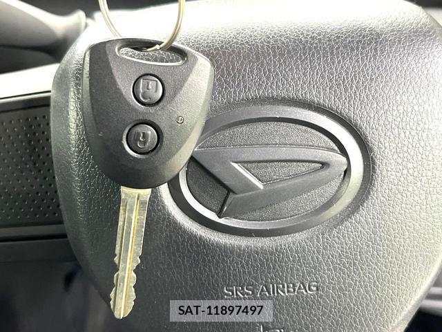 Daihatsu TANTO 2022-03 8378481-5