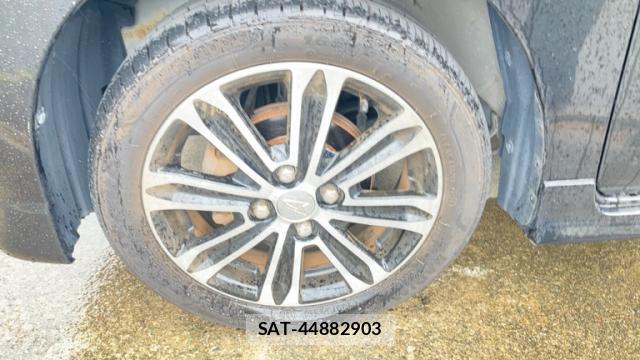 Daihatsu TANTO 2014-01 8379086-13