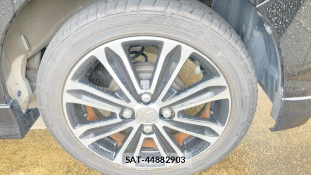 Daihatsu TANTO 2014-01 8379086-2