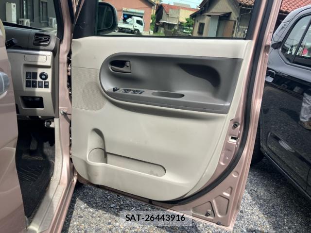 Daihatsu TANTO 2014-03 8379124-15