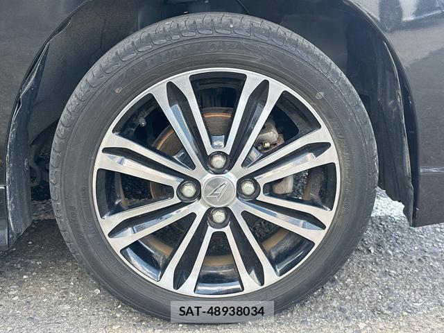 Daihatsu TANTO 2017-07 8379259-18