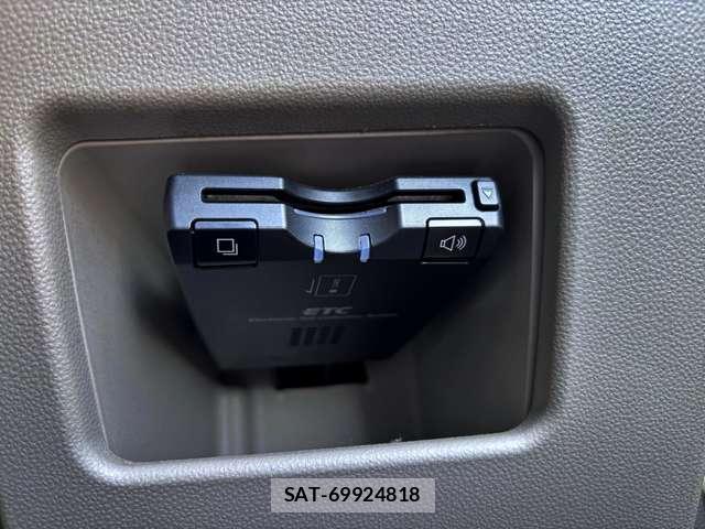 Daihatsu TANTO 2014-05 8379305-11