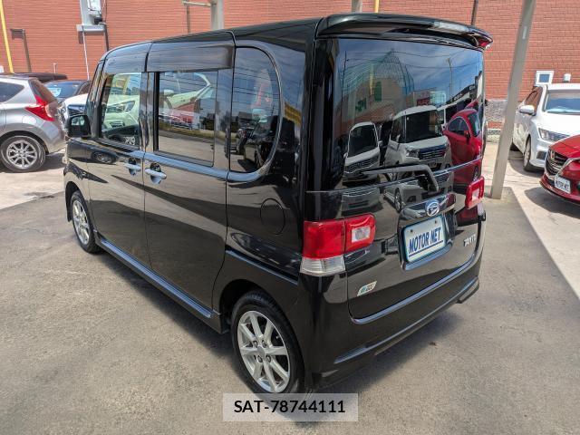 Daihatsu TANTO 2013-08 8379406-10