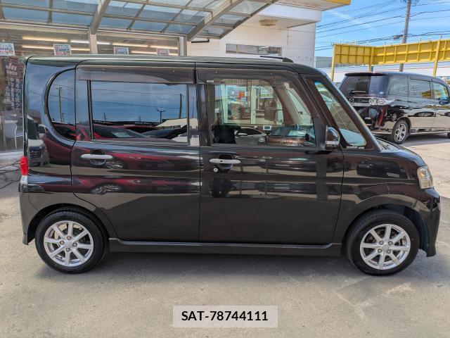 Daihatsu TANTO 2013-08 8379406-3