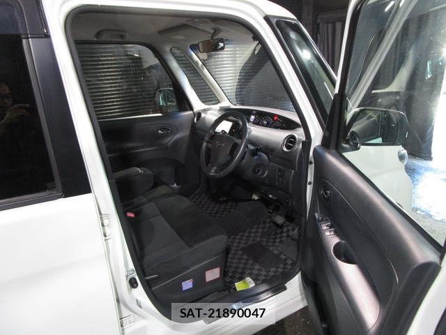 Daihatsu TANTO 2010-10 8379544-12