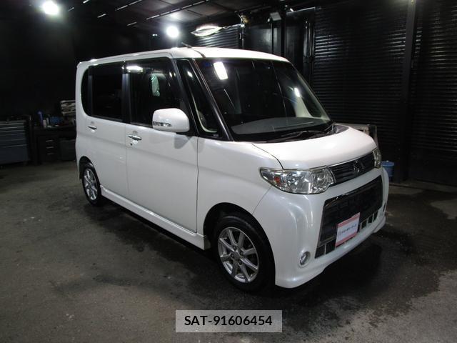 Daihatsu TANTO 2011-06 8379545-10