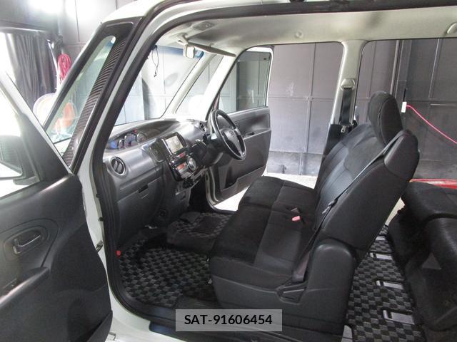 Daihatsu TANTO 2011-06 8379545-16