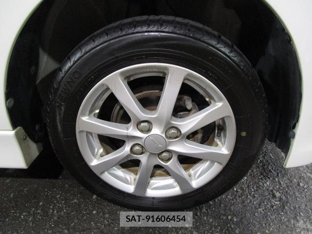 Daihatsu TANTO 2011-06 8379545-9
