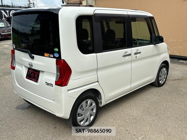 Daihatsu TANTO 2017-08 8379566-17