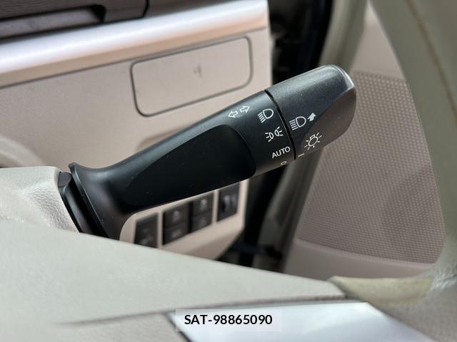 Daihatsu TANTO 2017-08 8379566-9