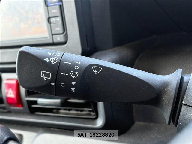 Daihatsu TANTO 2021-07 8379906-8