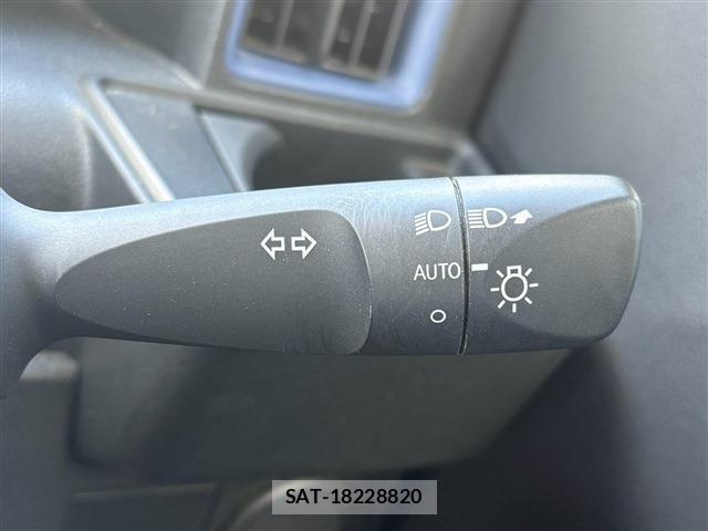 Daihatsu TANTO 2021-07 8379906-9