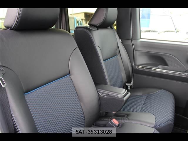 Daihatsu TANTO 2025-09 8379982-7